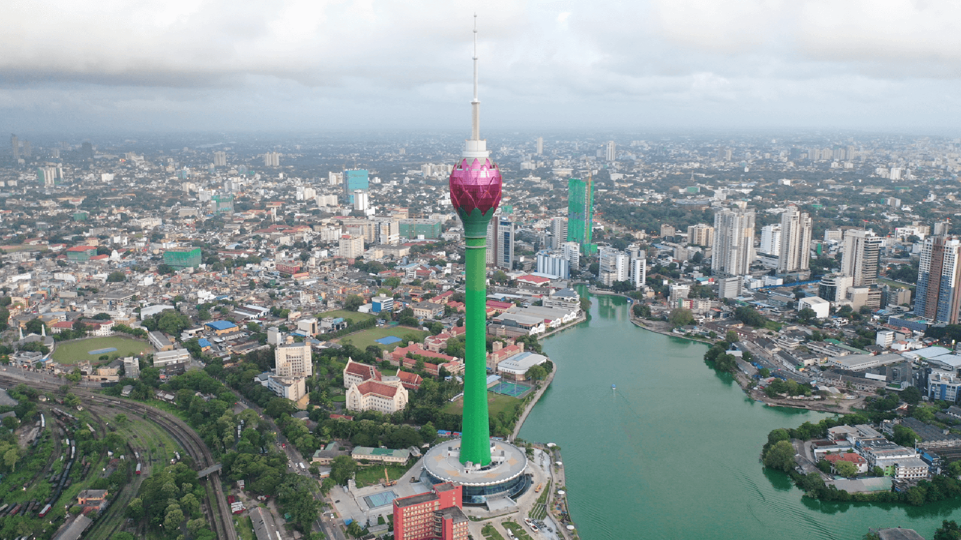 Lotus_Tower_in_Colombo